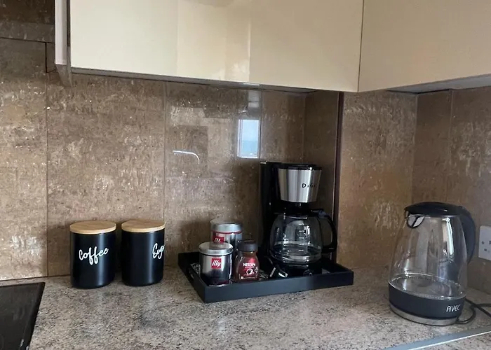 2br Seaview In Prime Location 1 Min From Sea Apartmán Larnaca