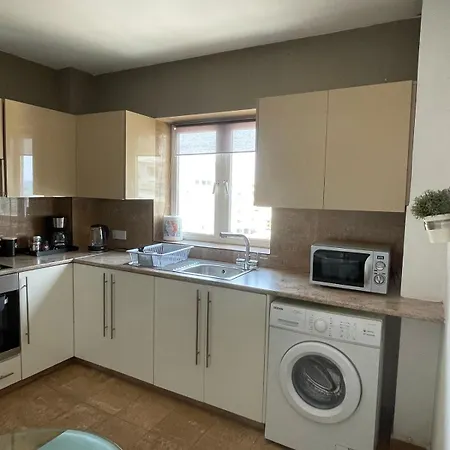 2br Seaview In Prime Location 1 Min From Sea Διαμέρισμα Λάρνακα